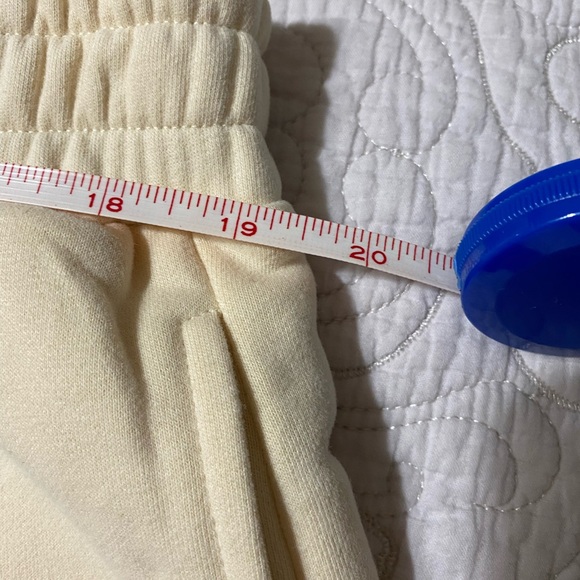 Queen Of Sparkles Heart Patterned Cream Women’s Shorts - Picture 8 of 13